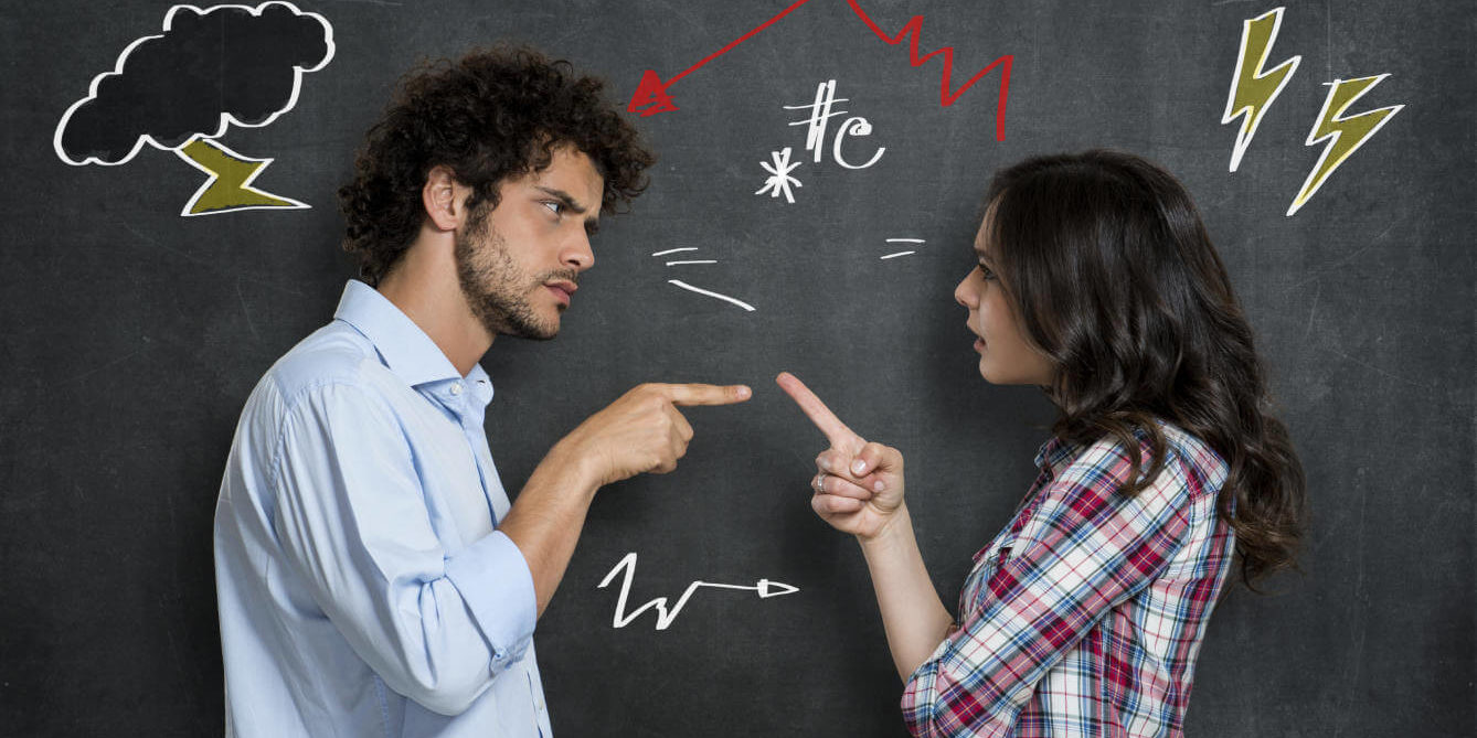 algunas-parejas-se-meten-en-discusiones-interminables-que-no-les-conducen-a-ninguna-parte-istock